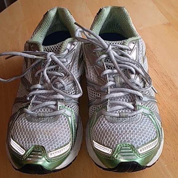 brooks ghost 9 green